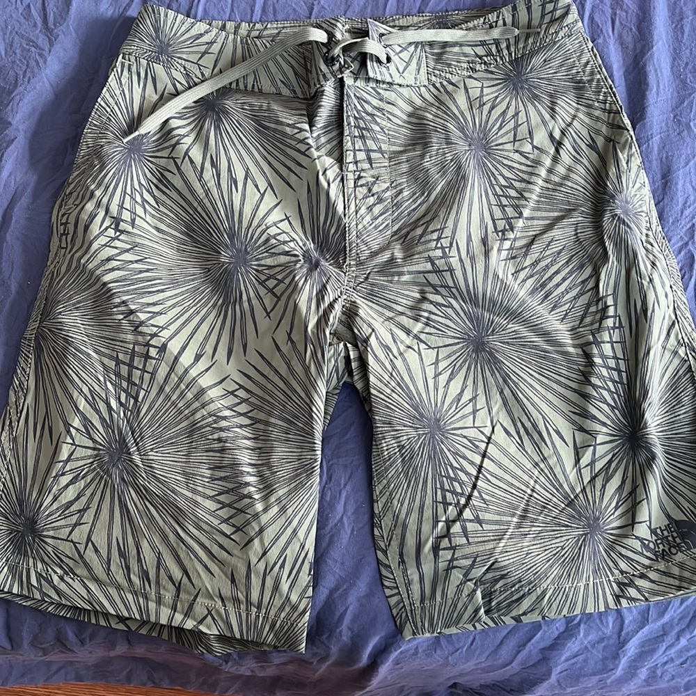 The North Face Board Shorts Swim Trunks green and black Print | Men's 29